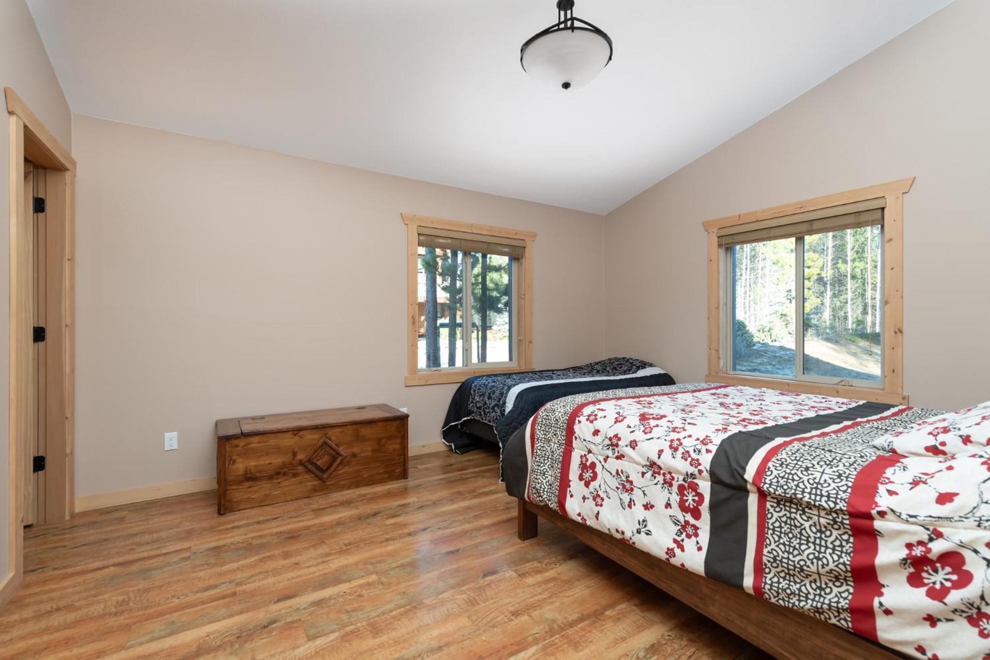 Mama Bear Villa Valemount Exterior photo