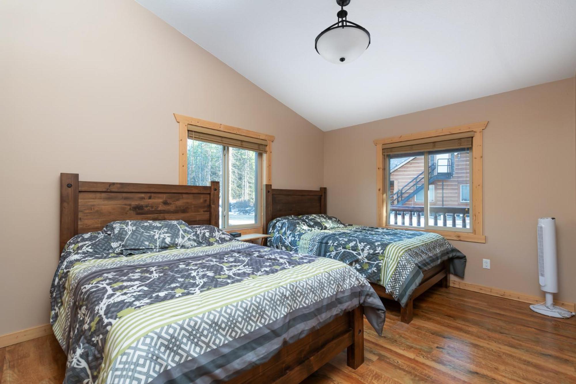 Mama Bear Villa Valemount Exterior photo